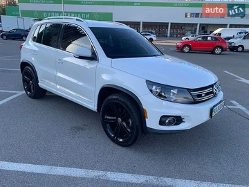 Авто Volkswagen Tiguan 2015 № 8930163