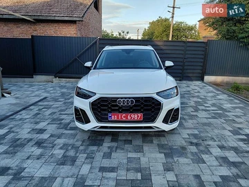 Авто Audi Q5 2021 № 8930208