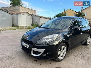 Авто Renault Scenic 2011 № 8930302