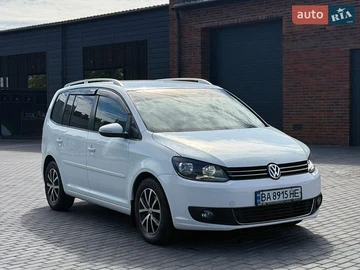 Авто Volkswagen Touran 2014 № 8930361