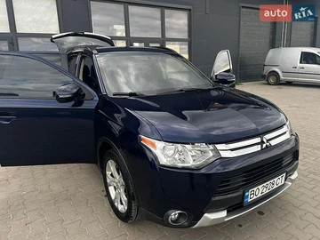 Авто Mitsubishi Outlander 2014 № 8930680