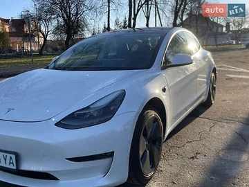 Авто Tesla Model 3 2022 № 8930784