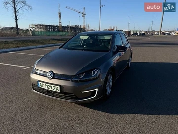 Авто Volkswagen E-Golf 2016 № 8931088