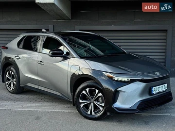 Авто Toyota Bz4X 2023 № 8931296
