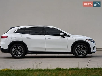 Авто Mercedes Eqs Suv 2022 № 8931315