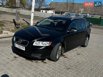 Авто Volvo V50 2011 № 8931523