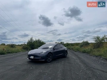 Авто Tesla Model 3 2023 № 8931762