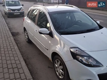 Авто Renault Clio 2012 № 8932004