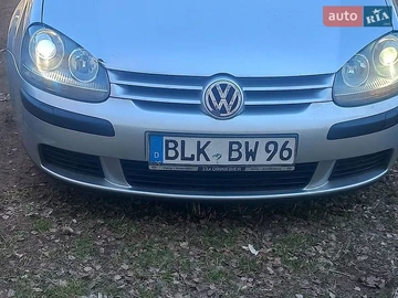 Авто Volkswagen Golf 2005 № 8932011