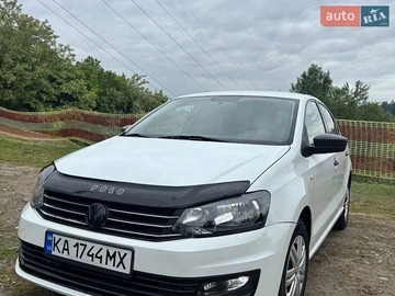 Авто Volkswagen Polo 2019 № 8932184