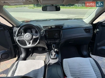 Авто Nissan Rogue 2017 № 8932233