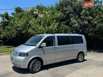 Авто Volkswagen Transporter 2009 № 8932234