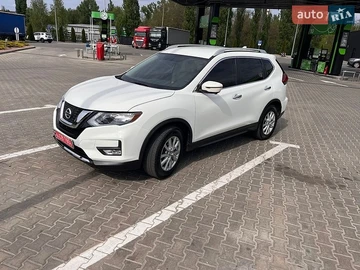 Авто Nissan Rogue 2017 № 8932318