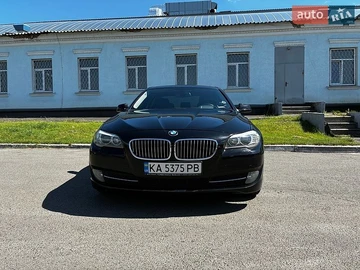 Авто BMW 5 Series 2012 № 8932401