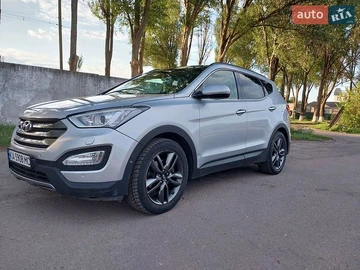 Авто Hyundai Santa Fe 2014 № 8932412