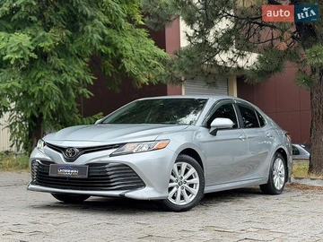 Авто Toyota Camry 2019 № 8932419