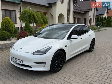 Авто Tesla Model 3 2021 № 8932443
