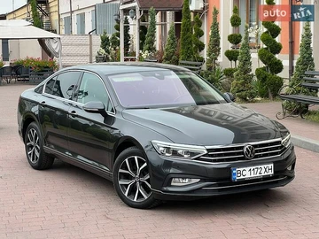 Авто Volkswagen Passat 2022 № 8932512