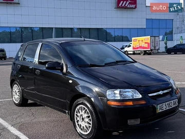 Авто Chevrolet Aveo 2005 № 8932697