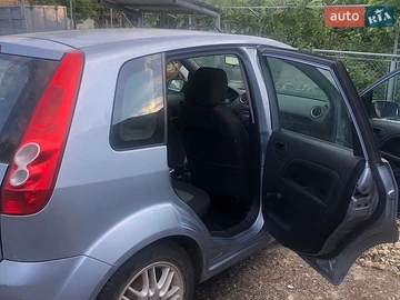 Авто Ford Fiesta 2006 № 8932707
