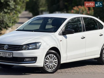 Авто Volkswagen Polo 2016 № 8932853