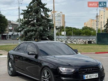 Авто Audi A4 2014 № 8933075