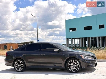 Авто Volkswagen Passat 2017 № 8933076