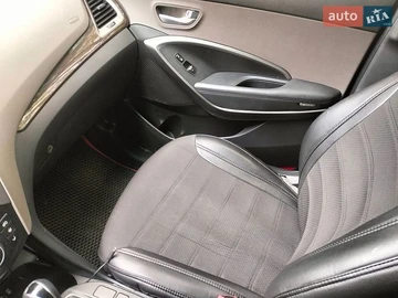 Авто Hyundai Santa Fe 2017 № 8933092