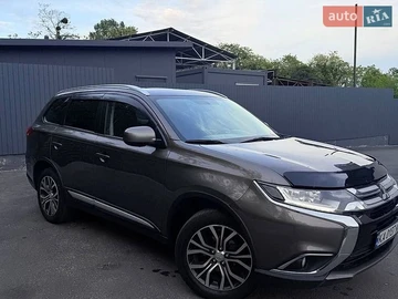 Авто Mitsubishi Outlander 2017 № 8933094