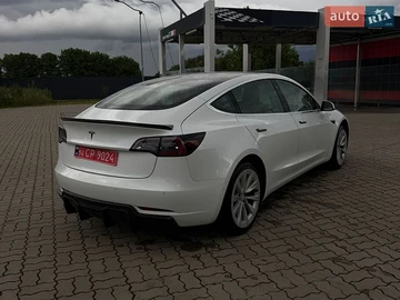 Авто Tesla Model 3 2019 № 8933102