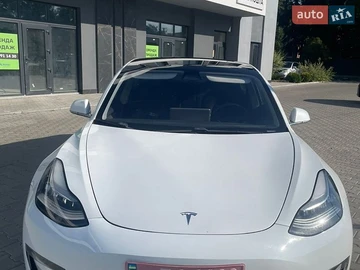 Авто Tesla Model 3 2020 № 8933222