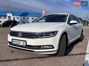 Авто Volkswagen Passat 2018 № 8933291