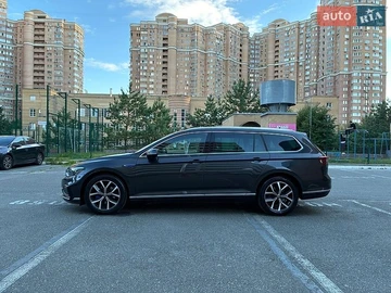 Авто Volkswagen Passat 2022 № 8933300