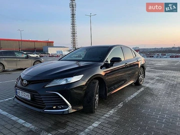 Авто Toyota Camry 2021 № 8933302