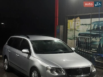 Авто Volkswagen Passat 2010 № 8933384