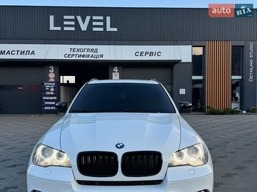 Авто BMW X5 2012 № 8933400