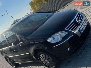 Авто Volkswagen Touran 2007 № 8933491