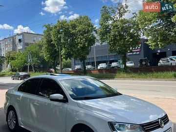 Авто Volkswagen Jetta 2012 № 8933493