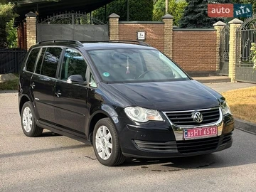 Авто Volkswagen Touran 2008 № 8933641