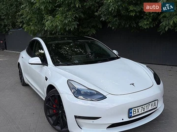 Авто Tesla Model 3 2020 № 8933712
