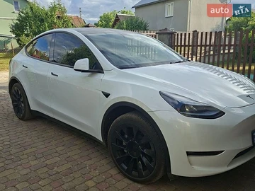 Авто Tesla Model Y 2024 № 8933729