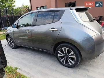 Авто Nissan Leaf 2015 № 8933769