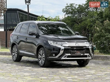 Авто Mitsubishi Outlander 2021 № 8934270