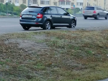 Авто Skoda Spaceback 2014 № 8934529