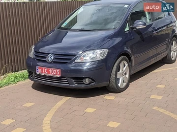 Авто Volkswagen Golf Plus 2008 № 8934541