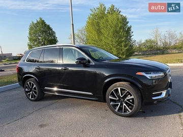 Авто Volvo Xc90 2022 № 8934928