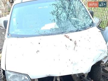 Авто Hyundai H 200 2000 № 8934950