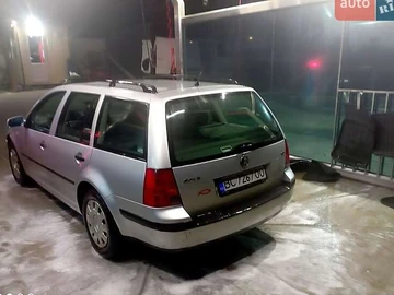Авто Volkswagen Golf 2001 № 8934975