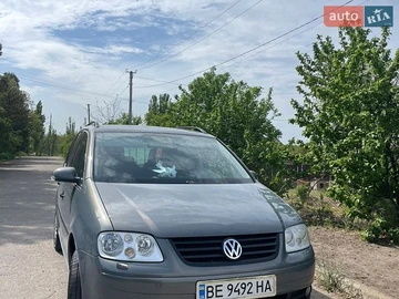 Авто Volkswagen Touran 2003 № 8935010