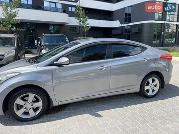 Авто Hyundai Elantra 2012 № 8935171